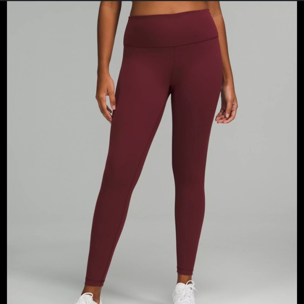 Lululemon like new red merlot luxtreme high waisted pant. Size 6.